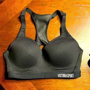 Victoria Secret Sports Bra size 32D